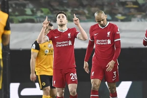 Bàn thắng cuối hiệp giúp Liverpool trở lại đường đua Top 4