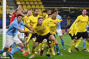 Liverpool dừng bước, Man. City vào bán kết gặp PSG