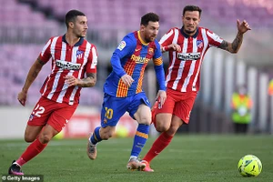 Barcelona-Atletico Madrid hoà, Real Madrid có tận dụng cơ hội?