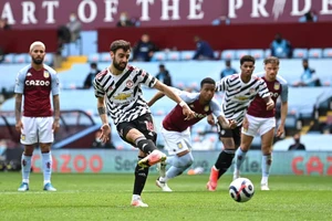 Bùng nổ hiệp hai, MU ngược dòng đánh bại Aston Villa