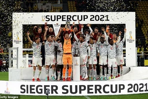 Lewandowski lập cú đúp, Bayern Munich lần thứ 9 liên tiếp vô địch siêu cúp Đức