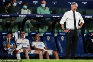 Ancelotti nói gì khi Real Madrid thoát thua trên sân Levante? 