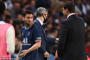 Pochettino giải thích về quyết định khiến Messi bực bội
