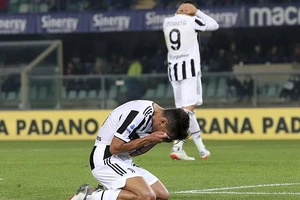 Báo chí Ý chỉ trích thậm tệ, Allegri thừa nhận Juventus là đội bóng tầm trung