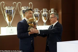 Ronaldo chỉ trích nhà điều hành giải thưởng quả bóng vàng