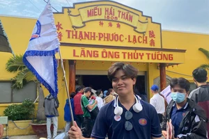 Tranh cãi quanh đề xuất hạn chế giờ làm thêm của sinh viên