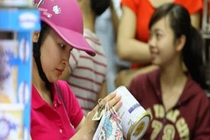 Bộ Tài chính đẩy quản lý giá sữa qua Bộ Công Thương
