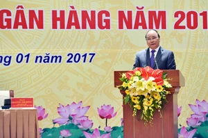 Thủ tướng chỉ đạo ngành ngân hàng nỗ lực giảm lãi suất