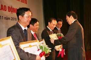 Sắp hủy quyết định khen thưởng Trịnh Xuân Thanh