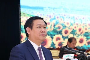 Phó Thủ tướng nói về tin đồn làm mất 2 tỉ USD cổ phiếu 