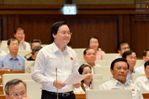 Trình phương án lùi triển khai sách giáo khoa mới