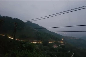 Thực hư chuyện xe tải xếp hàng dài trên đèo ở Lào Cai