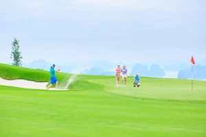 Sớm có luồng xanh cho du lịch golf khi đón khách quốc tế ​