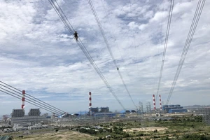 Không phải trả tiền đấu nối vào lưới truyền tải do EVN đầu tư