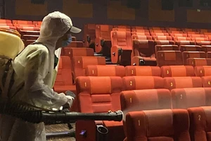 Thủ tướng yêu cầu nghiên cứu mở cửa trở lại rạp chiếu phim ​