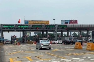 Từ ngày 1-6, cao tốc Hà Nội-Hải Phòng bỏ thu phí bằng tiền mặt