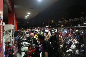 Bộ Công Thương hỏa tốc mời doanh nghiệp xăng dầu họp vào ngày mai