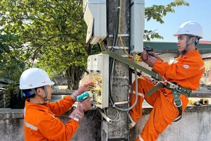 Infographic: Người dân sẽ chi thêm bao nhiêu tiền sau khi giá điện tăng?