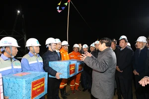 Thủ tướng yêu cầu hoàn thành đường dây 500kV mạch 3 trong tháng 6