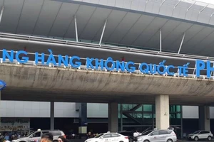 Tạm đình chỉ công tác cán bộ công an cửa khẩu Cảng hàng không quốc tế Phú Quốc 