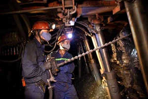 TKV: Mức tiền lương bình quân tháng 10 tăng 6,4% 