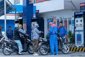 Chính phủ quyết định chi tạm ứng 8.000 tỉ đồng cho Quỹ bình ổn giá xăng dầu