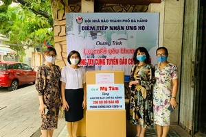 Ca sĩ Mỹ Tâm đồng hành chống dịch cùng báo chí Đà Nẵng