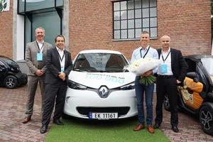 Renault bàn giao chiếc xe điện thứ 100.000