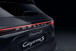 Porsche ra mắt 'Mãnh hổ Cayenne' giá từ 4,5 tỉ đồng