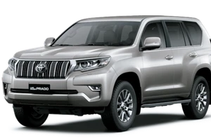 Land Cruiser Prado 2017, giá hơn 2,2 tỷ