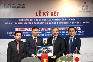 Mitsubishi Motors ký kết thỏa thuận xe ô tô điện VN