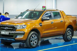 Ford: “Tháng chăm sóc khách hàng” với 25 chiếc Samsung S9