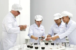 Khánh thành nhà máy cà phê hòa tan Tín Nghĩa