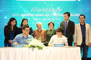 Khởi công và ký hợp tác dự án 'Ngôi nhà tự sống'