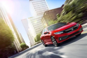 Honda ra mắt mẫu Civic 2019 mới đậm chất thể thao