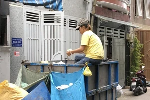 Tiếp tục nỗ lực vận động người dân không xả rác bừa bãi