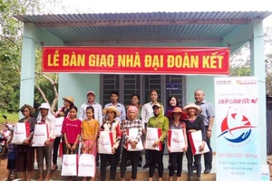 HD SAISON xây nhà đại đoàn kết cho đồng bào dân tộc S'tiêng