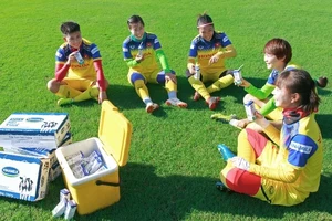 Vinamilk trao thưởng cho đội tuyển bóng đá nữ quốc gia