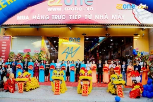 AZone ký kết phân phối độc quyền gạch Ấn Độ