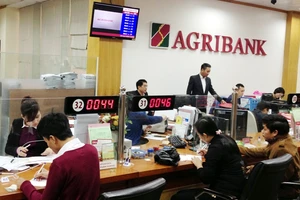 Agribank miễn, giảm và hạ lãi suất cho 29.000 khách hàng
