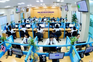 Dịch vụ điện trực tuyến: công nghệ thay sức con người