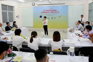 Học bổng Lawrence S. Ting 2020 – Chúng tôi đến với bạn