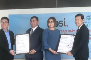 VWS đón nhận hai chứng chỉ ISO 9001-2015 và ISO 14001-2015