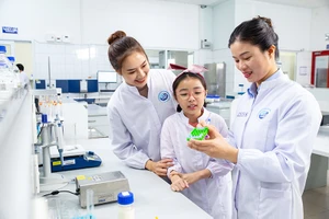 FrieslandCampina VN nhận giải thưởng trao quyền cho nữ giới