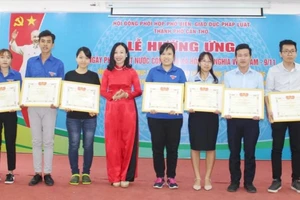 Cần Thơ đưa công nghệ thông tin vào phổ biến, giáo dục pháp luật