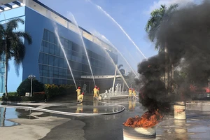 Diễn tập PCCC tại Khu Liên hợp xử lý chất thải Đa Phước