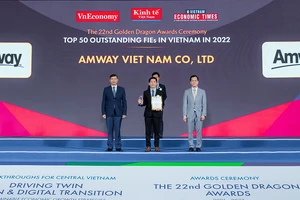 Amway Việt Nam nhận giải thưởng Rồng Vàng trong lĩnh vực chuyển đổi số
