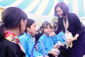 Vinamilk và Quỹ sữa Vươn cao Việt Nam khởi động hành trình năm thứ 16 tại Quảng Ninh