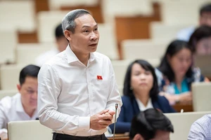 Mở rộng đối tượng phải đấu thầu sang công ty con của DNNN: Vênh luật và lợi bất cập hại