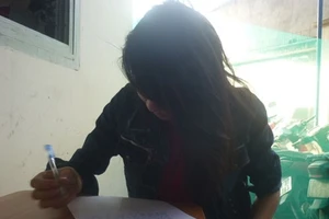 Bà bầu 3 tháng cầm đầu mang dao đi chém nhau 